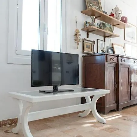 La Finestra Sul Mare A Drignana Сasa de vacaciones *